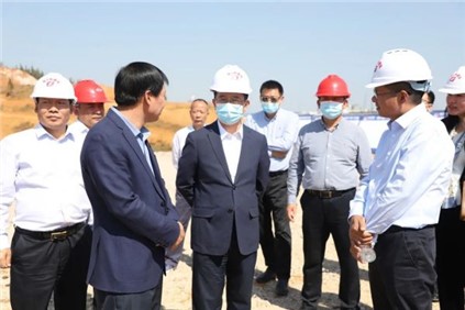 銅仁市委副書(shū)記、市長(zhǎng)皮貴懷赴中偉鎳锍精煉硫酸鎳項(xiàng)目調(diào)研